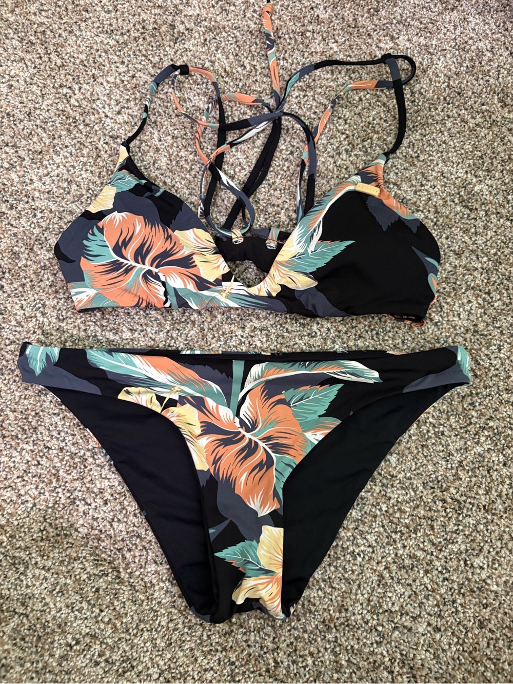 Roxy Floral Print Black Bikini Set - Tropical Bikini Top & Bottom